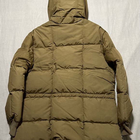 Goose down tan coat, size medium. - Picture 4 of 4